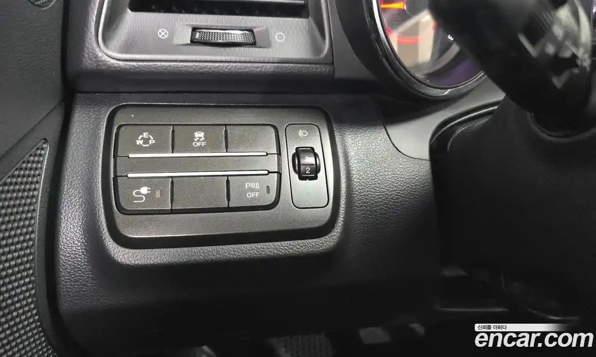 SsangYong TIBOLI 2018 1.6 Автомат в Москве № 1289605, фото 16