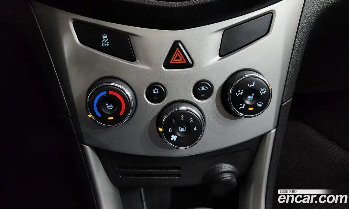 Chevrolet Trax 2015 1.4 Автомат в Москве № 1289975, фото 14