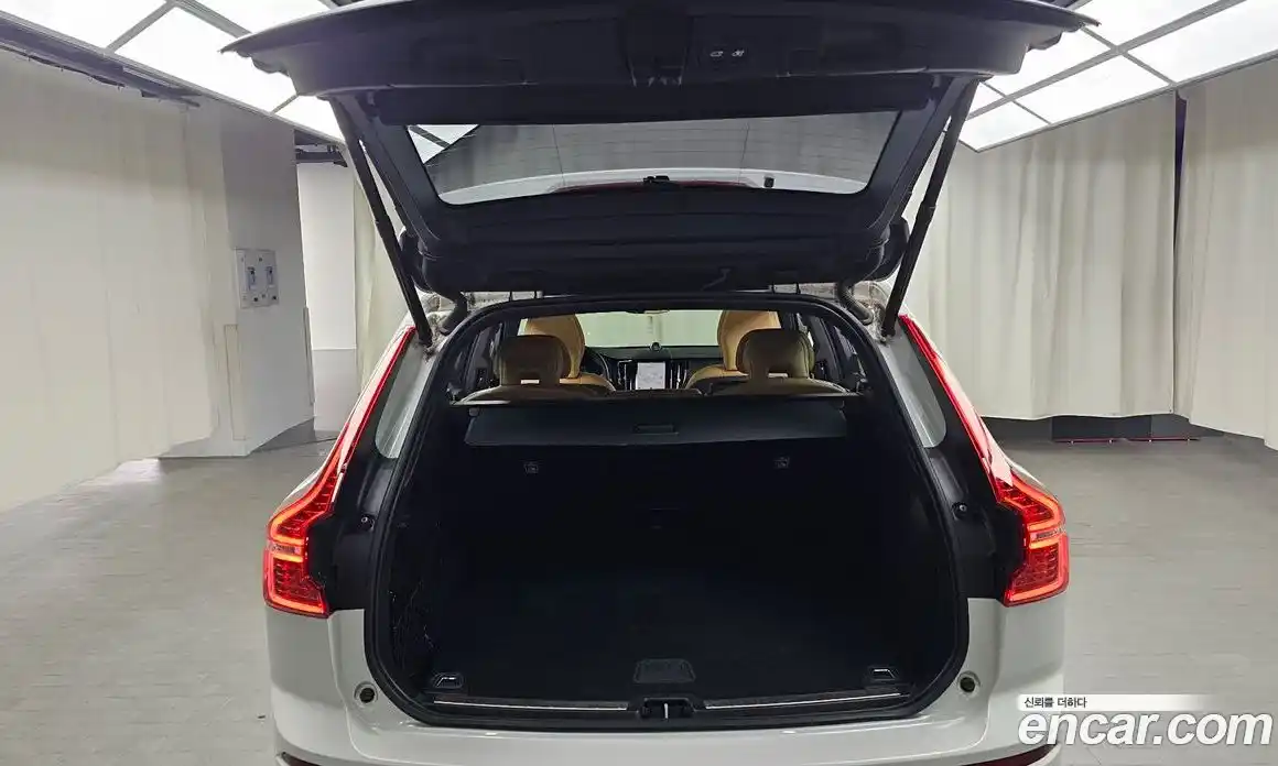 Volvo XC60 2022 2.0 гидро в Москве № 1292176, фото 20