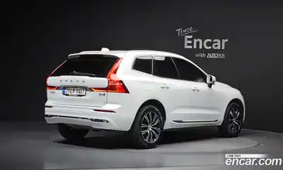 Volvo XC60 2022 2.0 гидро в Москве № 1292176, миниатюра 2