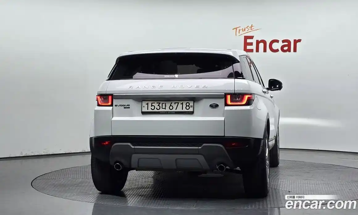 Land Rover Range-Rover Evoque 2017 2.0 гидро в Москве № 1293075, фото 3