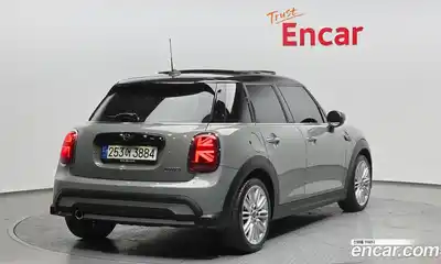 Mini Cooper 2021 1.5 гидро в Москве № 1293375, миниатюра 2