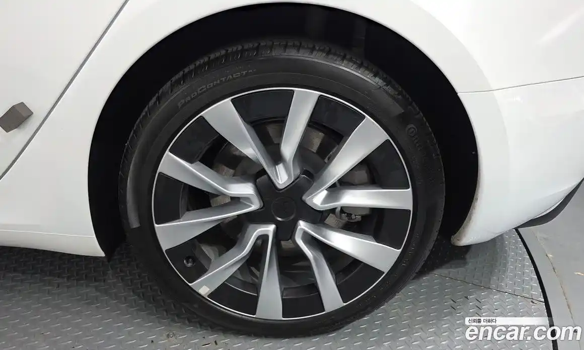 Tesla Model 3 2025 0.2 гидро в Москве № 1293584, фото 5