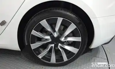 Tesla Model 3 2025 0.2 гидро в Москве № 1293584, миниатюра 5