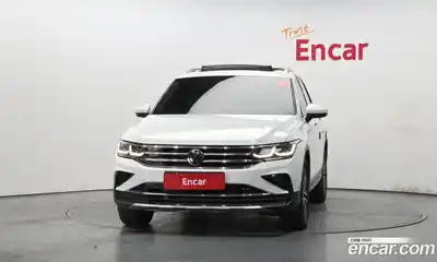 Volkswagen Tiguan 2023 2.0 гидро в Москве № 1294002, миниатюра 3