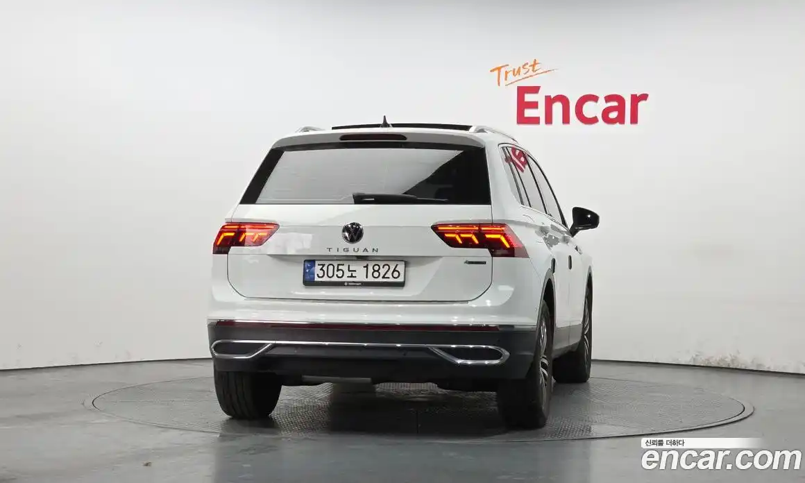 Volkswagen Tiguan 2023 2.0 гидро в Москве № 1294002, фото 4