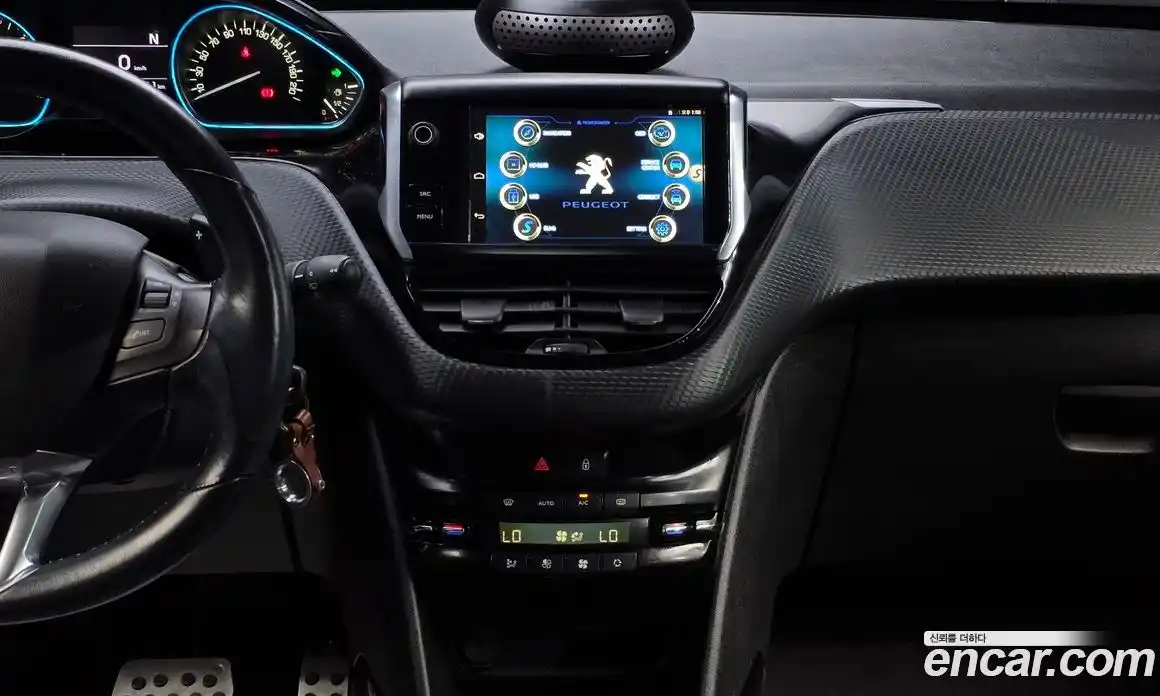 Peugeot 2008 2018 1.6 гидро в Москве № 1295199, фото 14