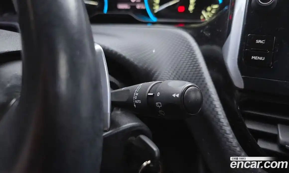 Peugeot 2008 2018 1.6 гидро в Москве № 1295199, фото 17