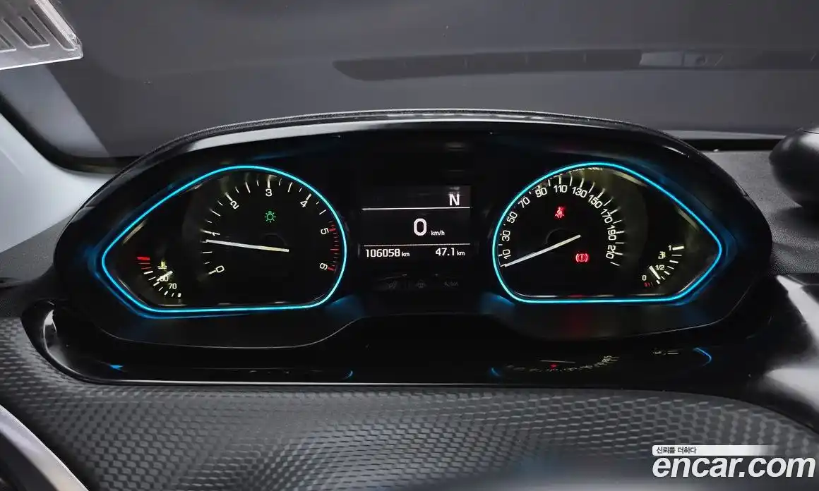 Peugeot 2008 2018 1.6 гидро в Москве № 1295199, фото 8