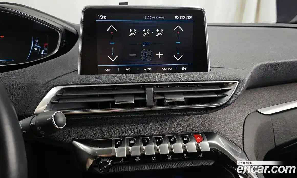 Peugeot 3008 2017 1.6 гидро в Москве № 1295250, фото 14