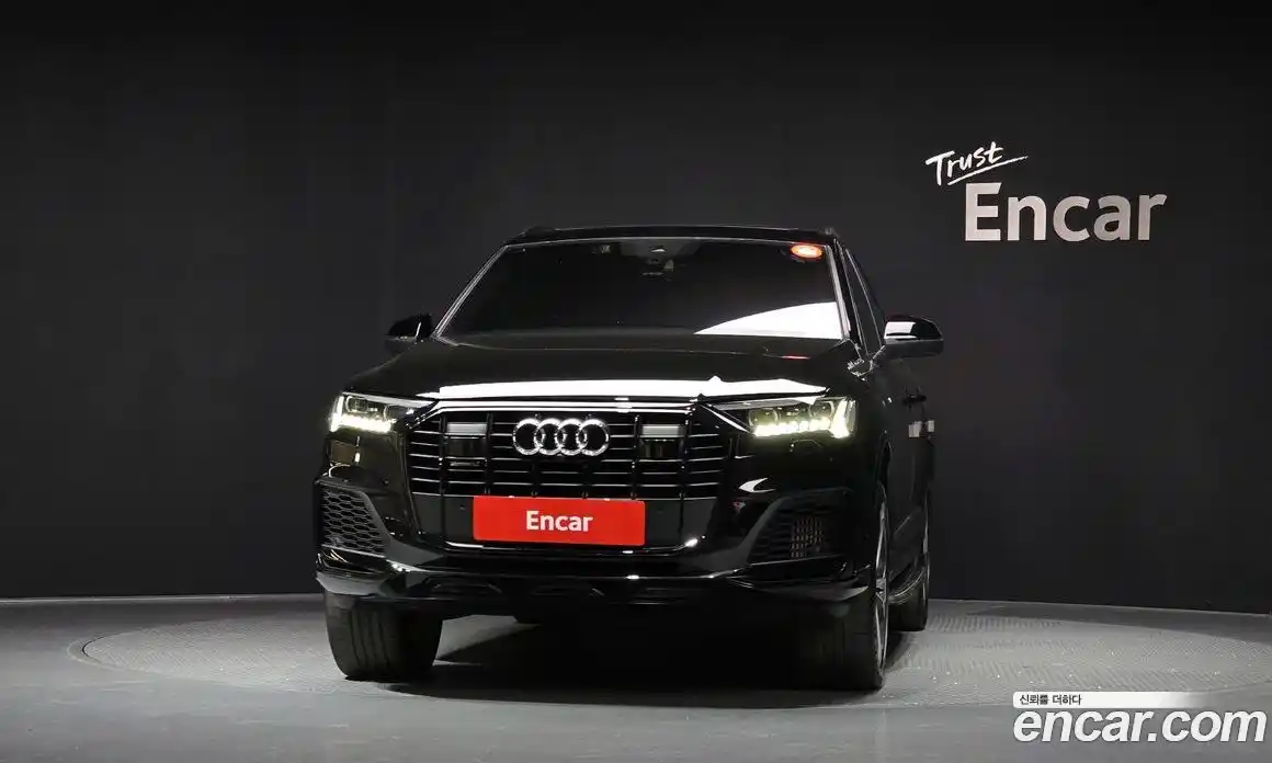 Audi Q7 2023 3.0 гидро в Москве № 162583, фото 3