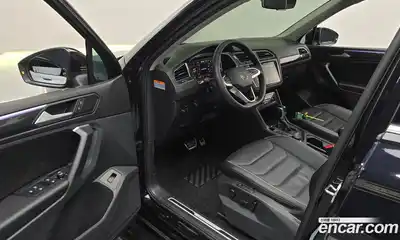 Volkswagen Tiguan 2022 2.0 гидро в Москве № 168575, миниатюра 11