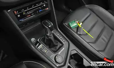 Volkswagen Tiguan 2022 2.0 гидро в Москве № 168575, миниатюра 9