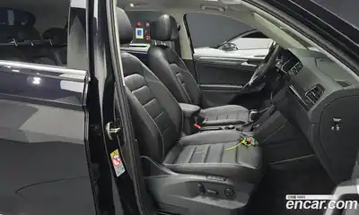 Volkswagen Tiguan 2022 2.0 гидро в Москве № 168575, миниатюра 10