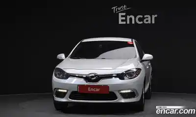 Renault SM3 2017 1.6 гидро в Москве № 179036, миниатюра 3