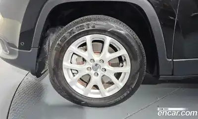 Jeep Cherokee 2017 2.4 гидро в Москве № 199459, миниатюра 4