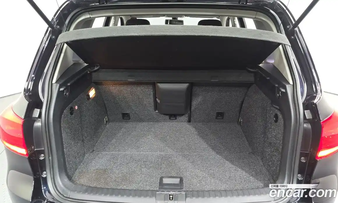 Volkswagen Tiguan 2015 2.0 гидро в Москве № 222541, фото 20