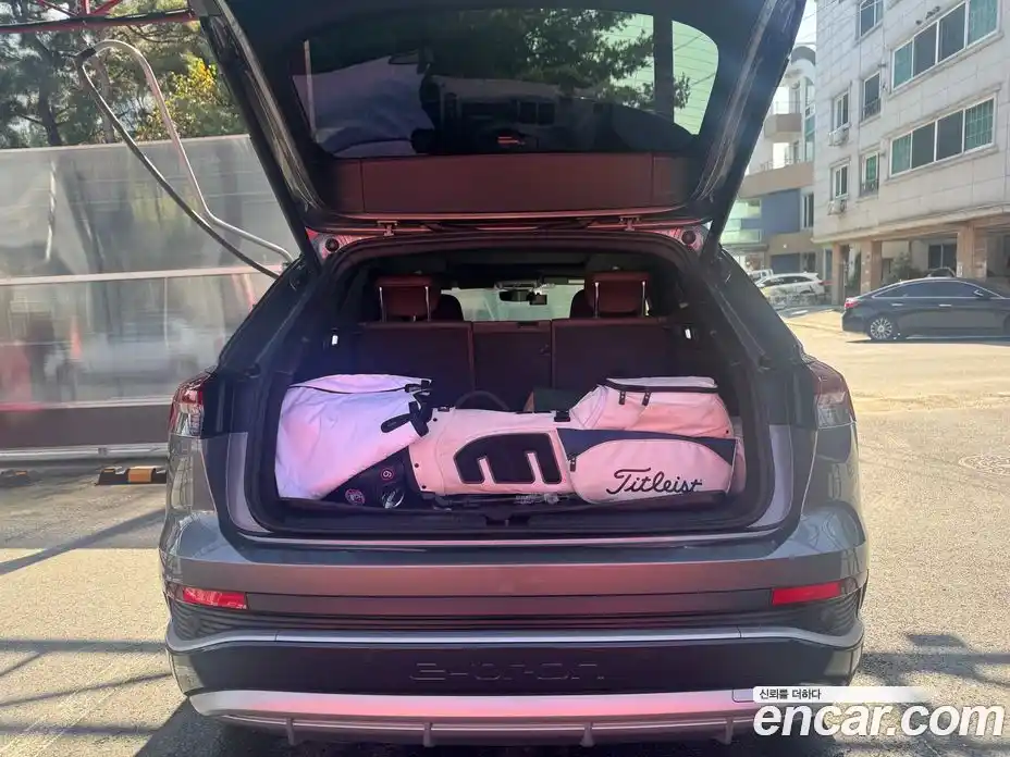 Audi Q4 e-tron 2025 0.2 гидро в Москве № 230316, фото 17
