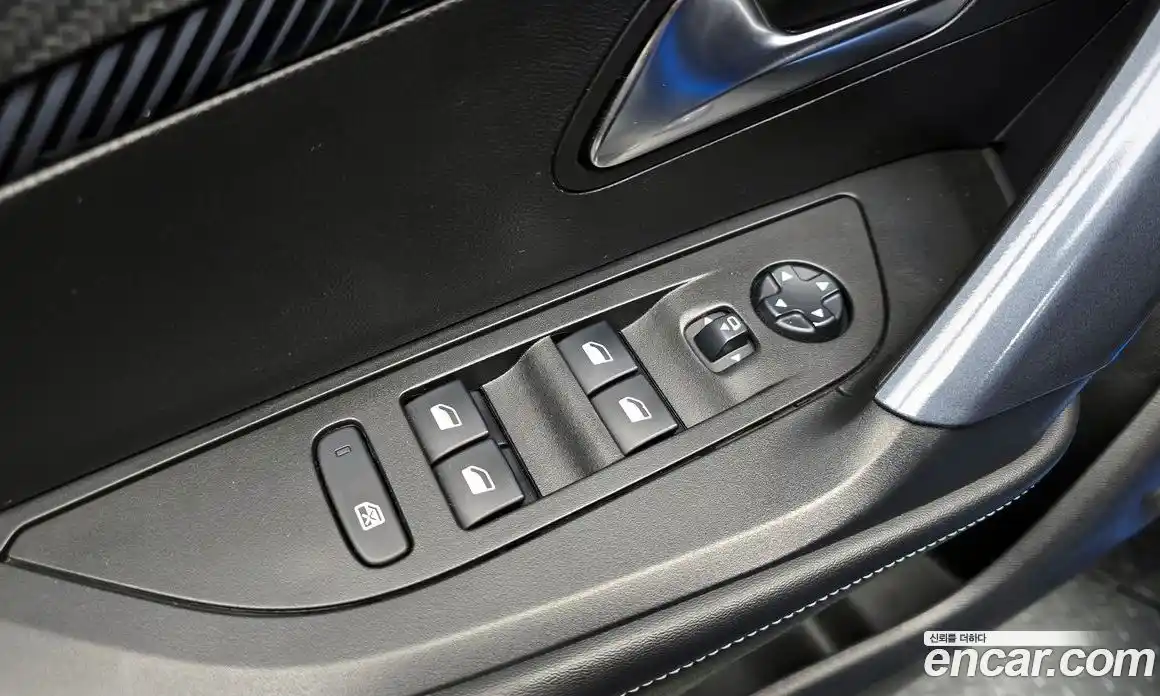 Peugeot 2008 2021 1.5 гидро в Москве № 285798, фото 14