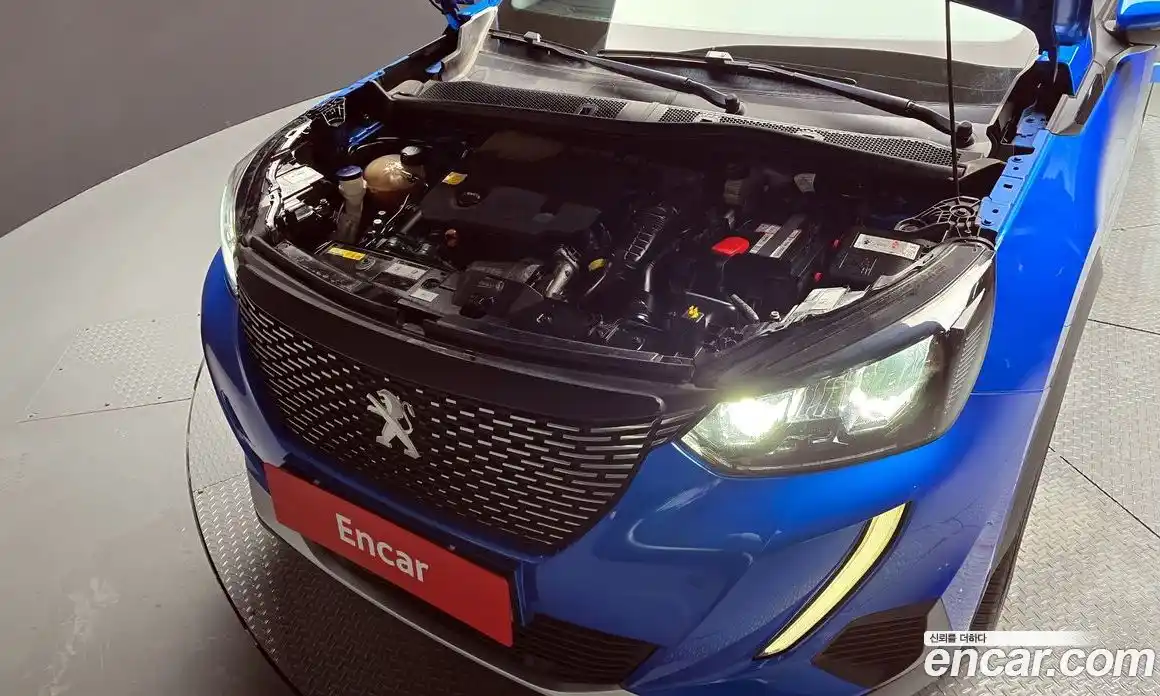 Peugeot 2008 2021 1.5 гидро в Москве № 285798, фото 6