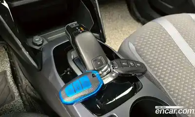 Peugeot 2008 2021 1.5 гидро в Москве № 285798, миниатюра 9