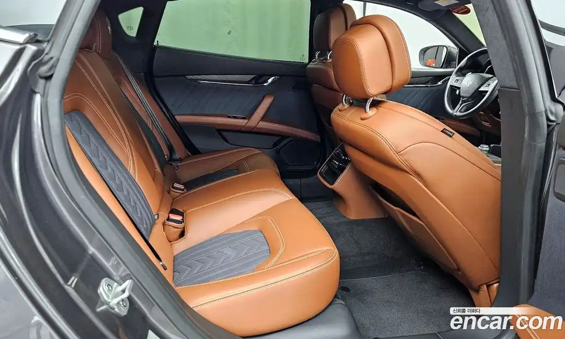 Maserati Quattroporte 2019 3.0 гидро в Москве № 510394, фото 12