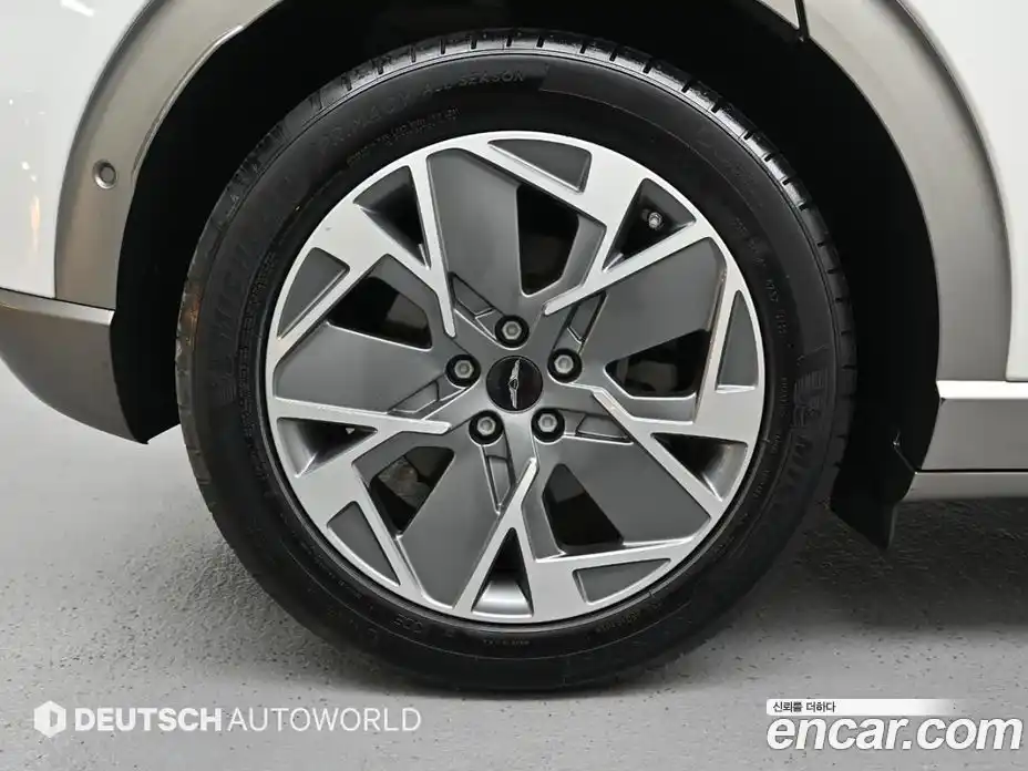 Genesis GV60 2022 0.1 гидро в Москве, фото 5