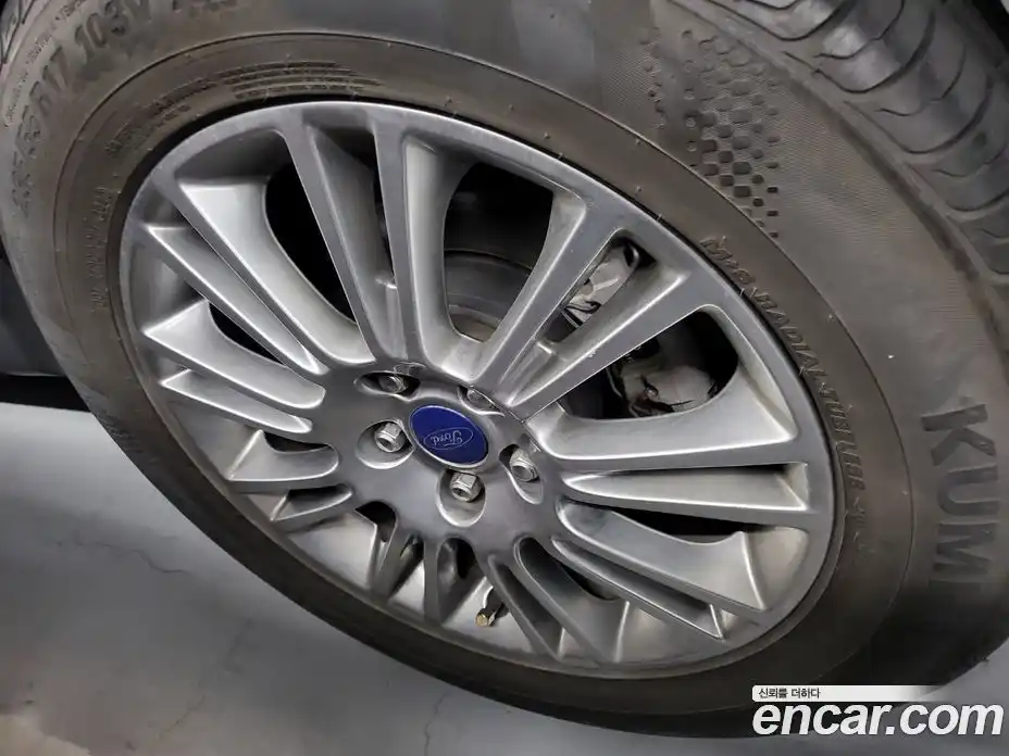 Ford Kuga 2016 2.0 гидро в Москве № 976409, фото 19
