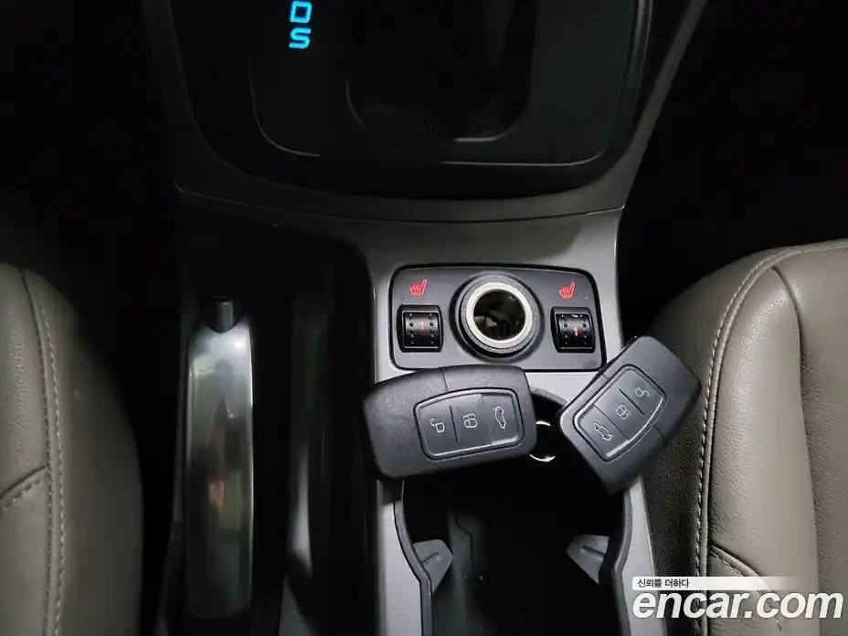 Ford Kuga 2016 2.0 гидро в Москве № 976409, фото 9