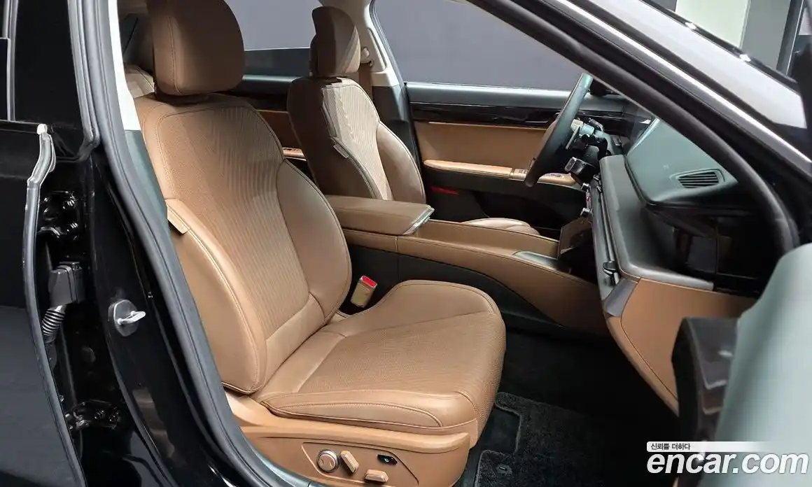 Hyundai Grandeur 2023 2.5 гидро в Москве № 115109, фото 10