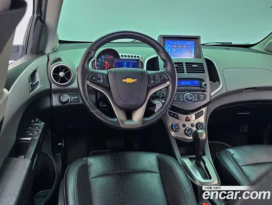 Chevrolet Aveo 2014 1.6 Автомат в Москве № 1190518, фото 13