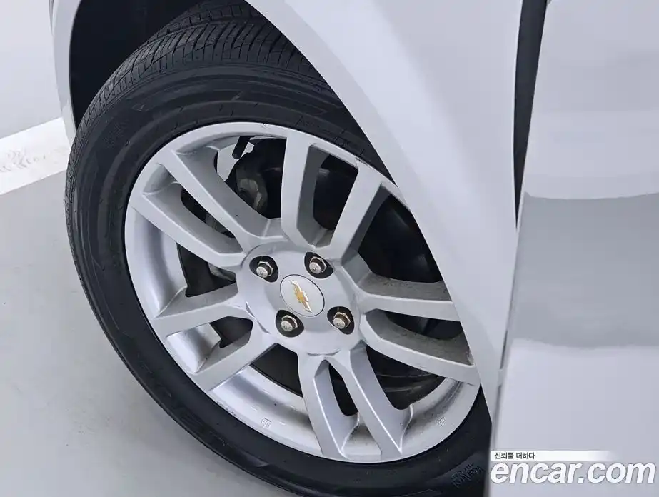 Chevrolet Aveo 2014 1.6 Автомат в Москве № 1190518, фото 19