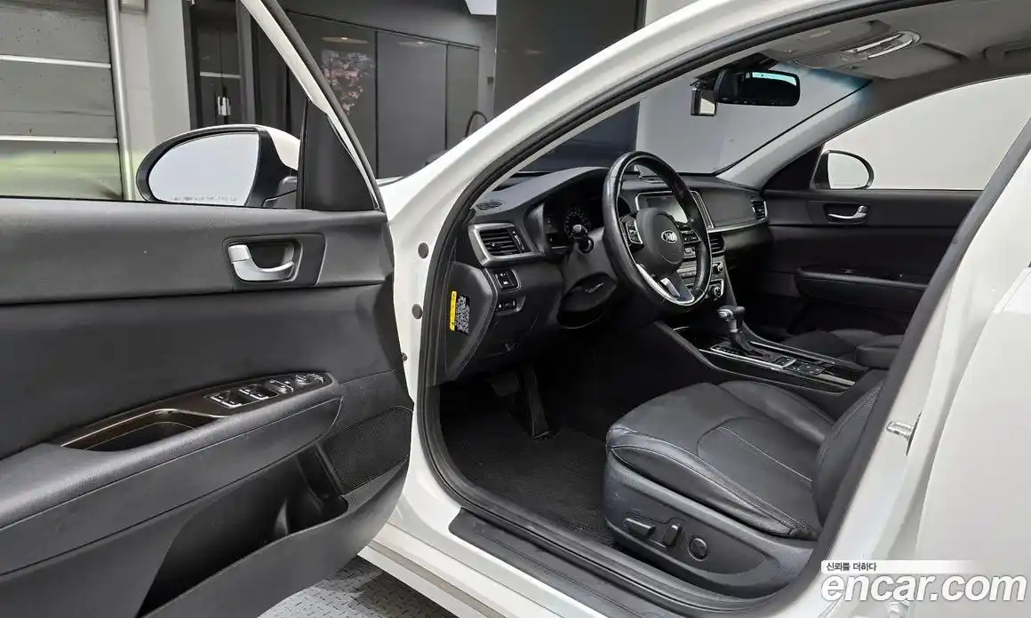 Kia K5 2018 2.0 гидро в Москве № 120828, фото 11
