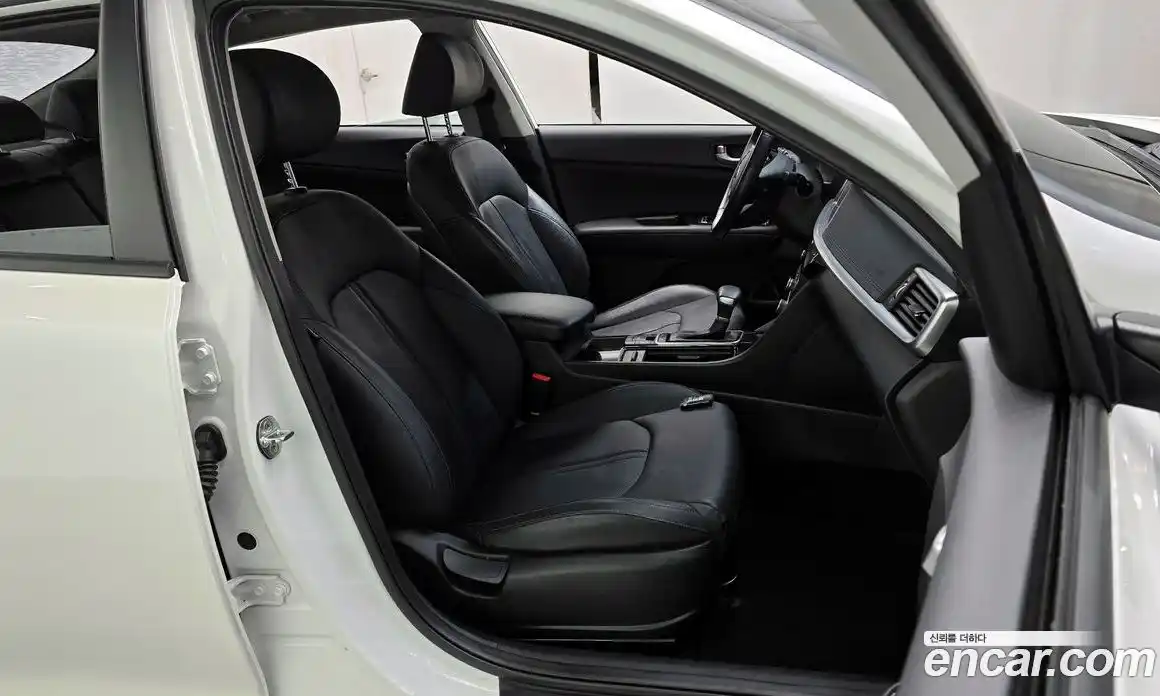 Kia K5 2018 2.0 гидро в Москве № 120828, фото 10
