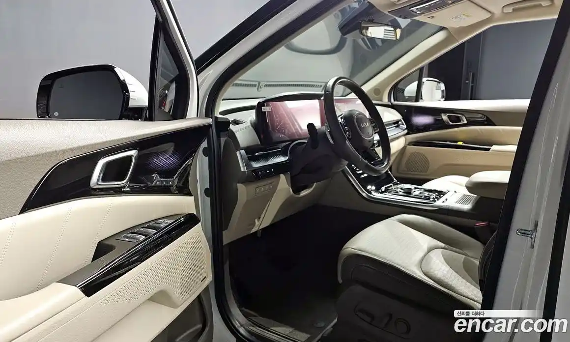 Kia Canival 2021 3.5 Автомат в Москве № 1245018, фото 13