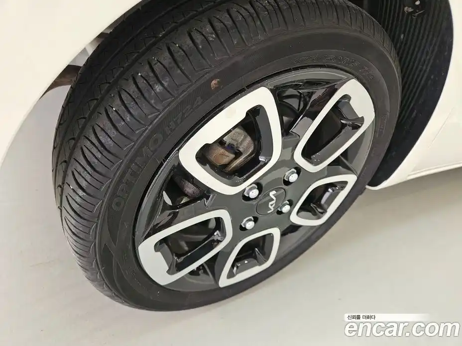 Kia Ray 2022 1.0 Автомат в Москве № 1245107, фото 16