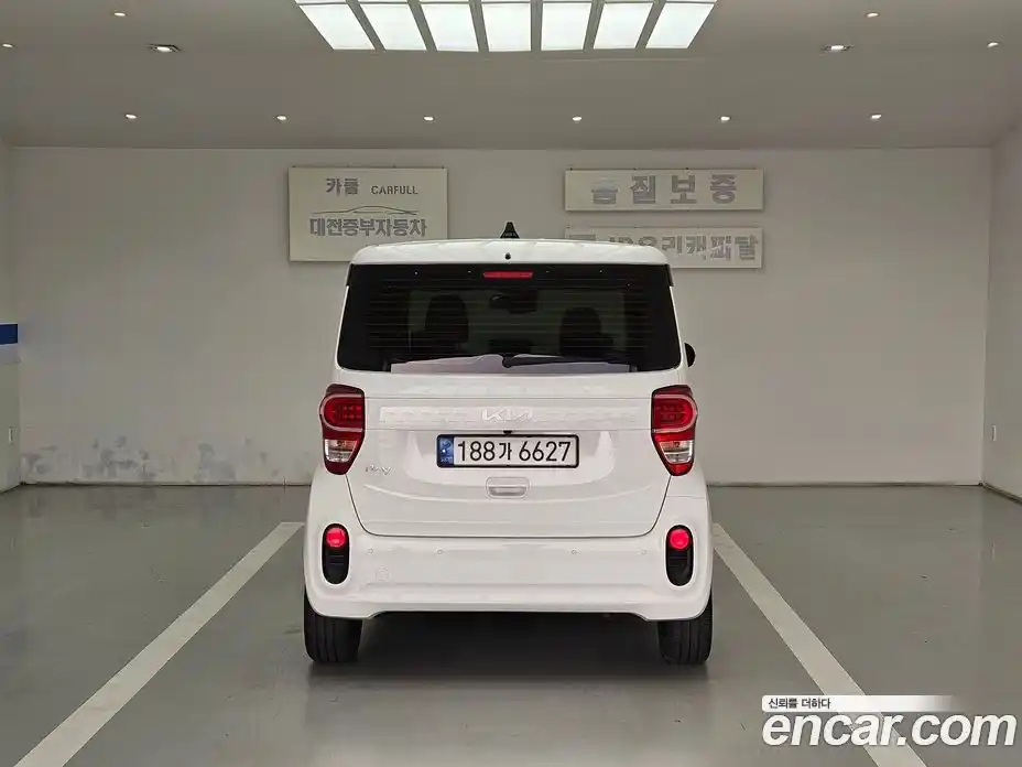 Kia Ray 2022 1.0 Автомат в Москве № 1245107, фото 4