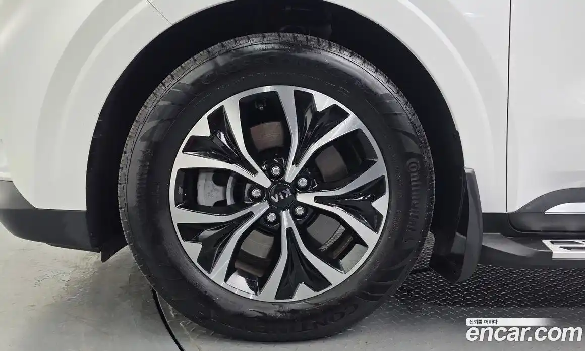 Kia Canival 2021 3.5 Автомат в Москве № 1245232, фото 5