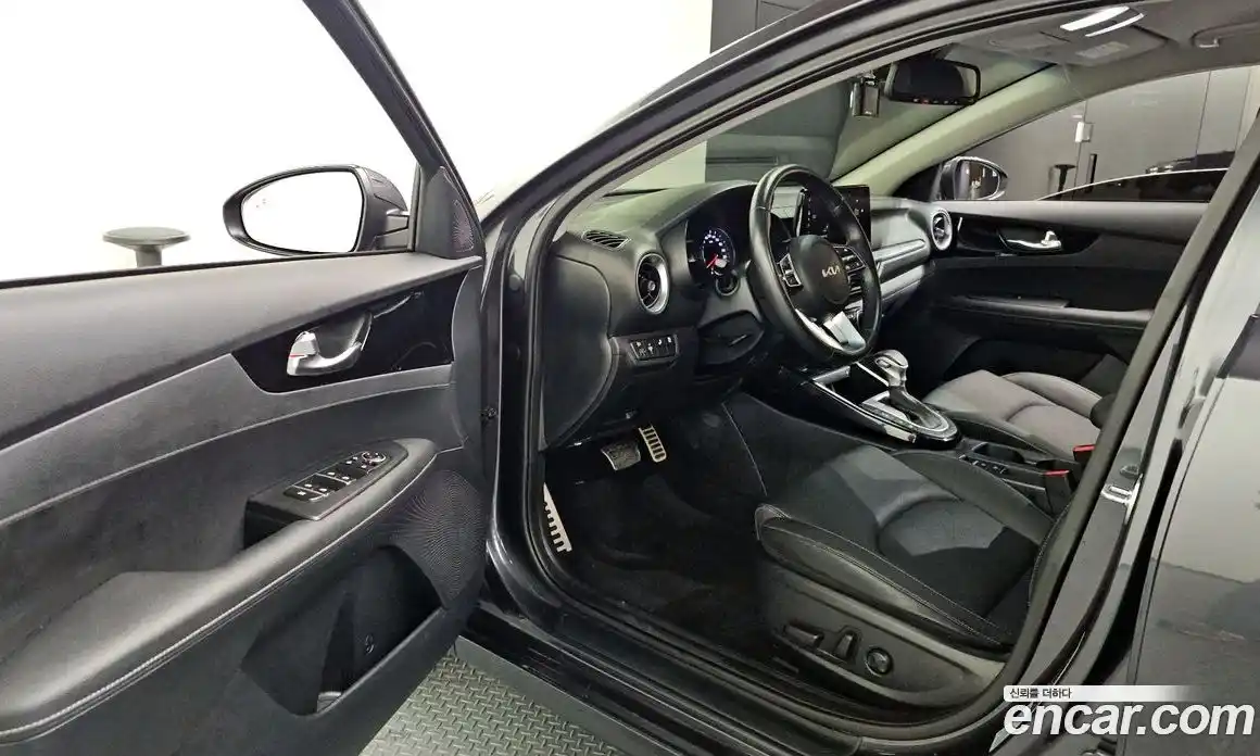 Kia K3 2024 1.6 Автомат в Москве № 1245244, фото 10