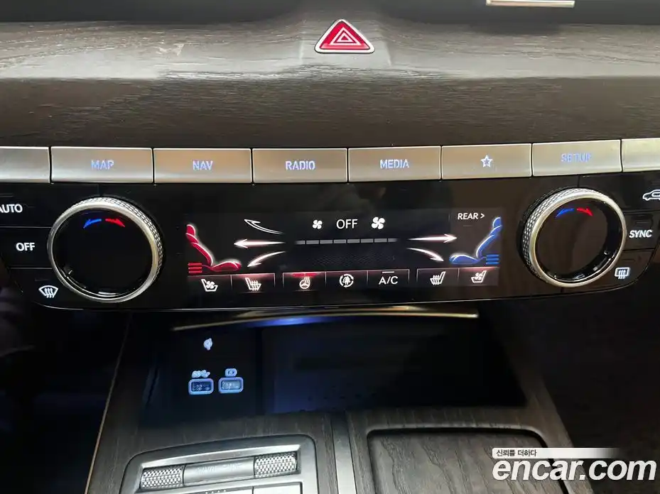 Genesis G80 2022 2.5 Автомат в Москве № 1245323, фото 8