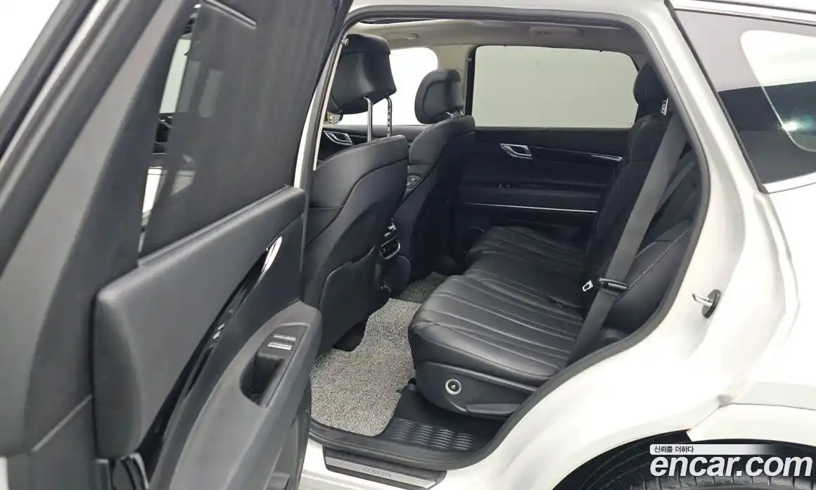 Genesis GV80 2023 3.0 Автомат в Москве № 1245488, фото 12