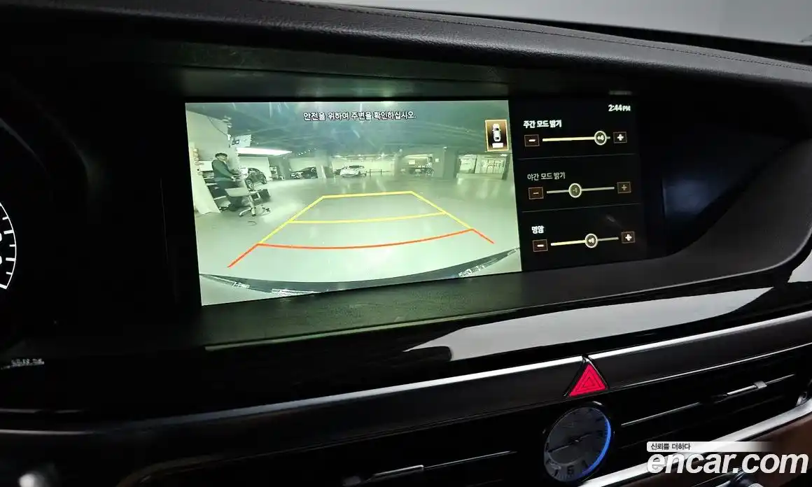 Genesis G90 2019 3.8 Автомат в Москве № 1245568, фото 14