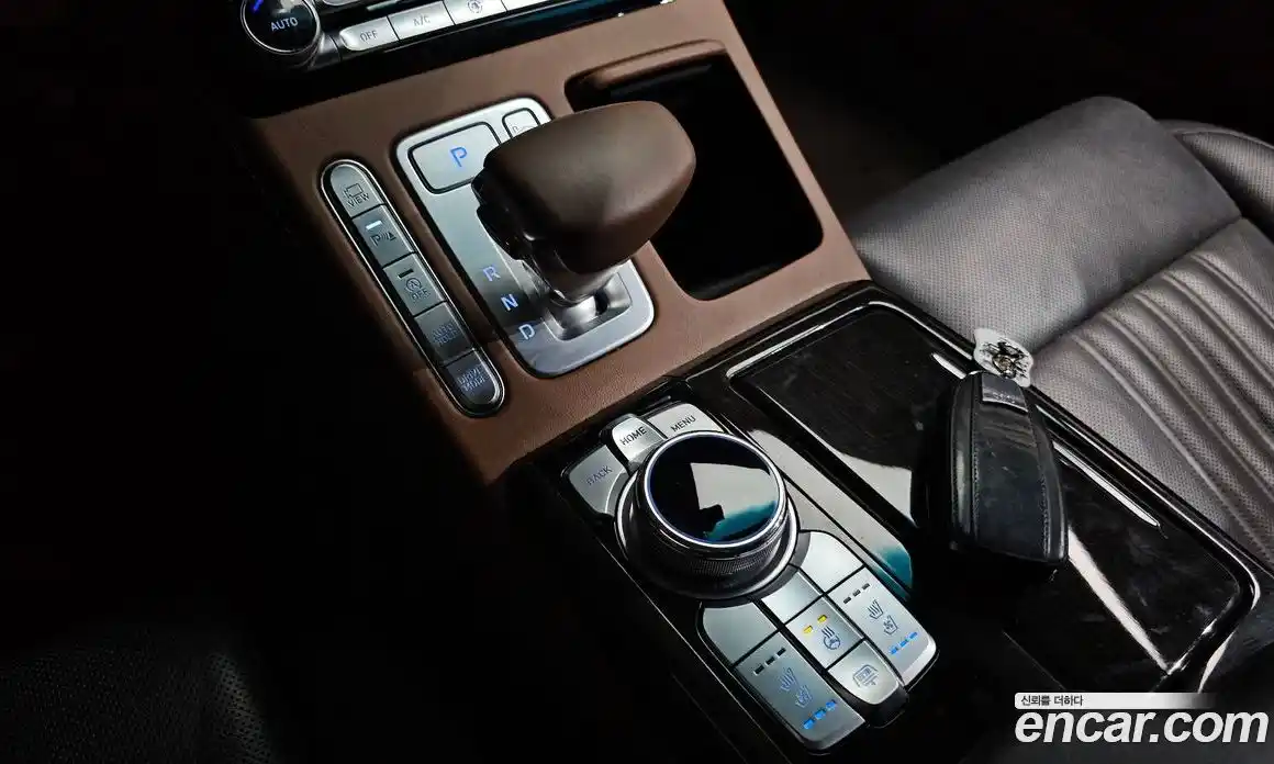 Genesis G90 2019 3.8 Автомат в Москве № 1245568, фото 8