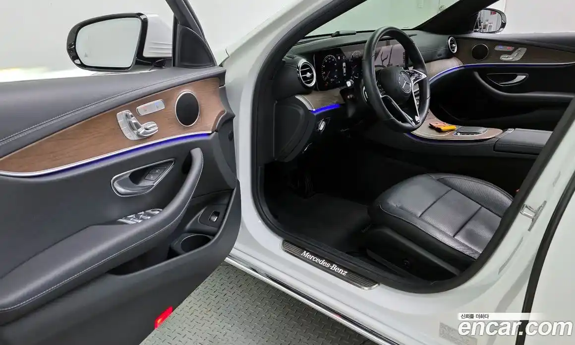 Mercedes-Benz E-Class 2023 2.0 гидро в Москве, фото 11