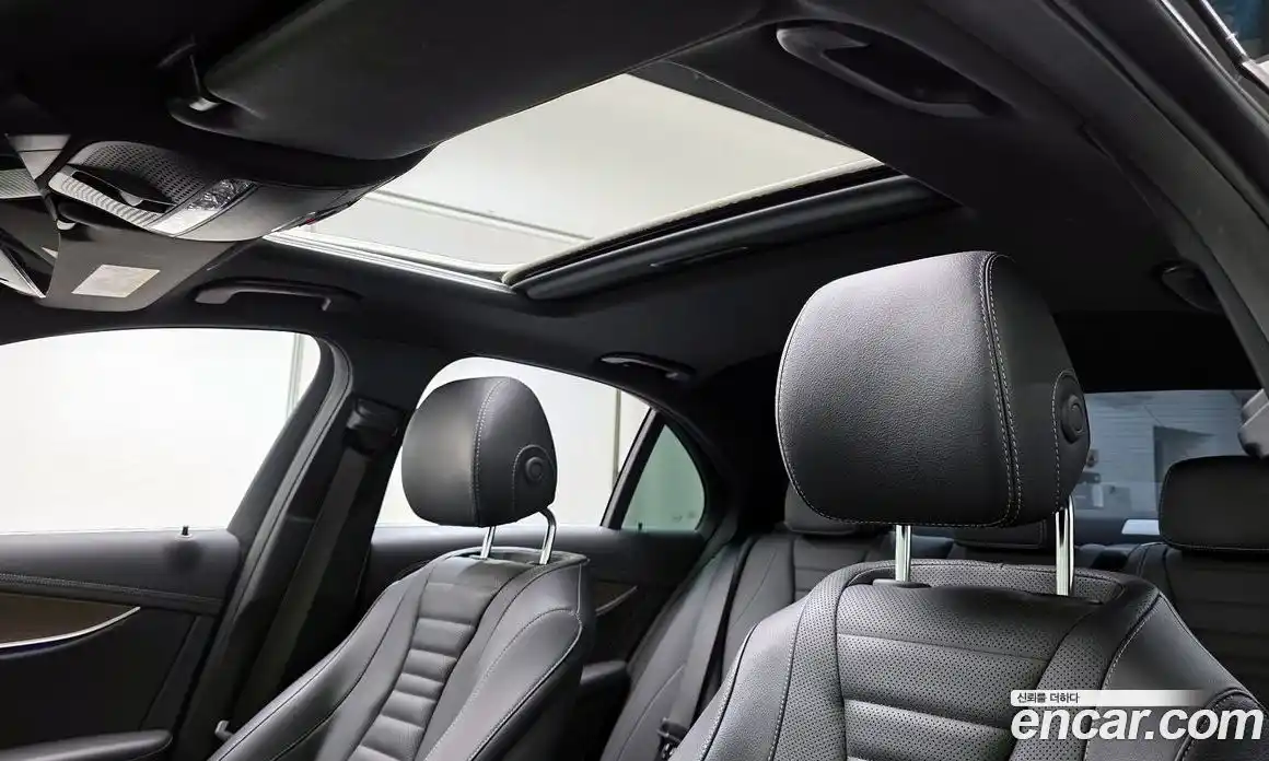 Mercedes-Benz E-Class 2023 2.0 гидро в Москве, фото 19
