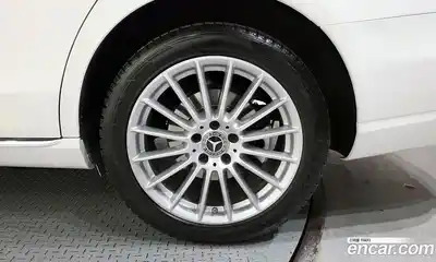 Mercedes-Benz E-Class 2023 2.0 гидро в Москве, миниатюра 5