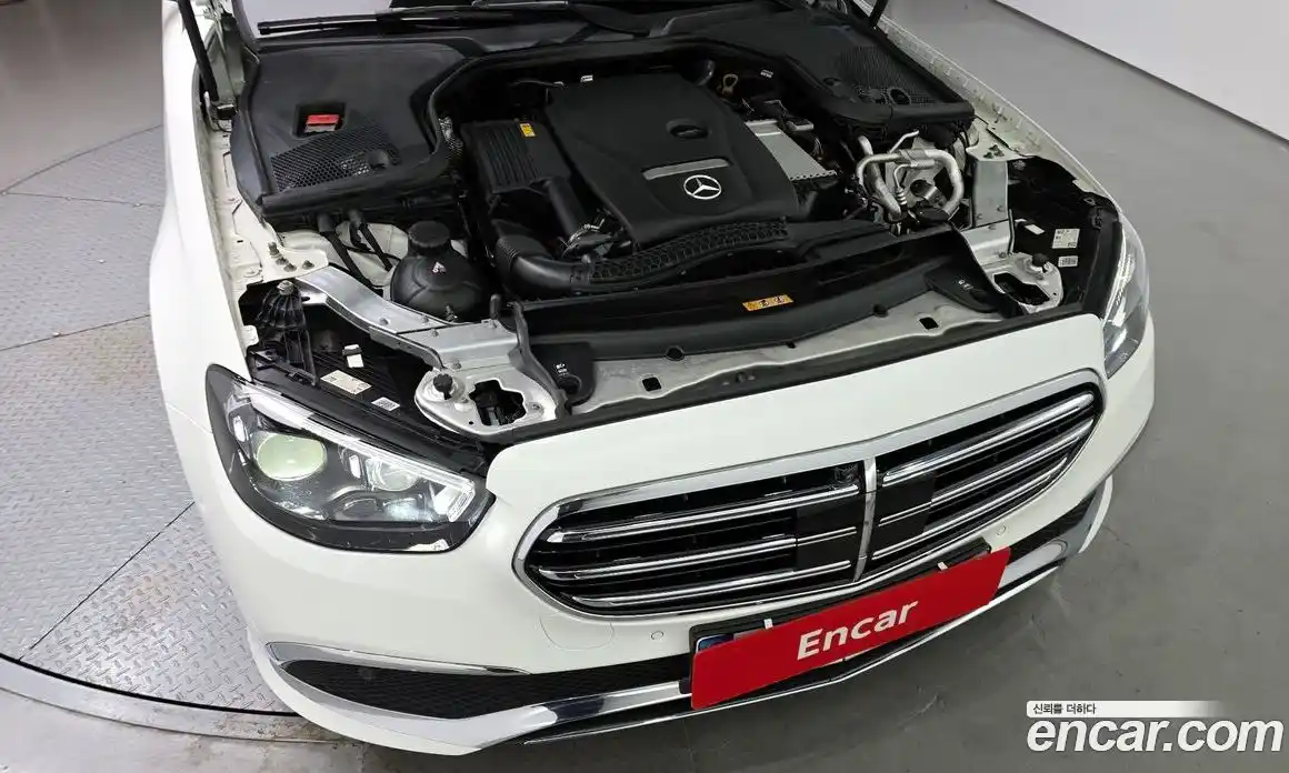 Mercedes-Benz E-Class 2023 2.0 гидро в Москве, фото 6