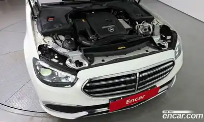 Mercedes-Benz E-Class 2023 2.0 гидро в Москве, миниатюра 6