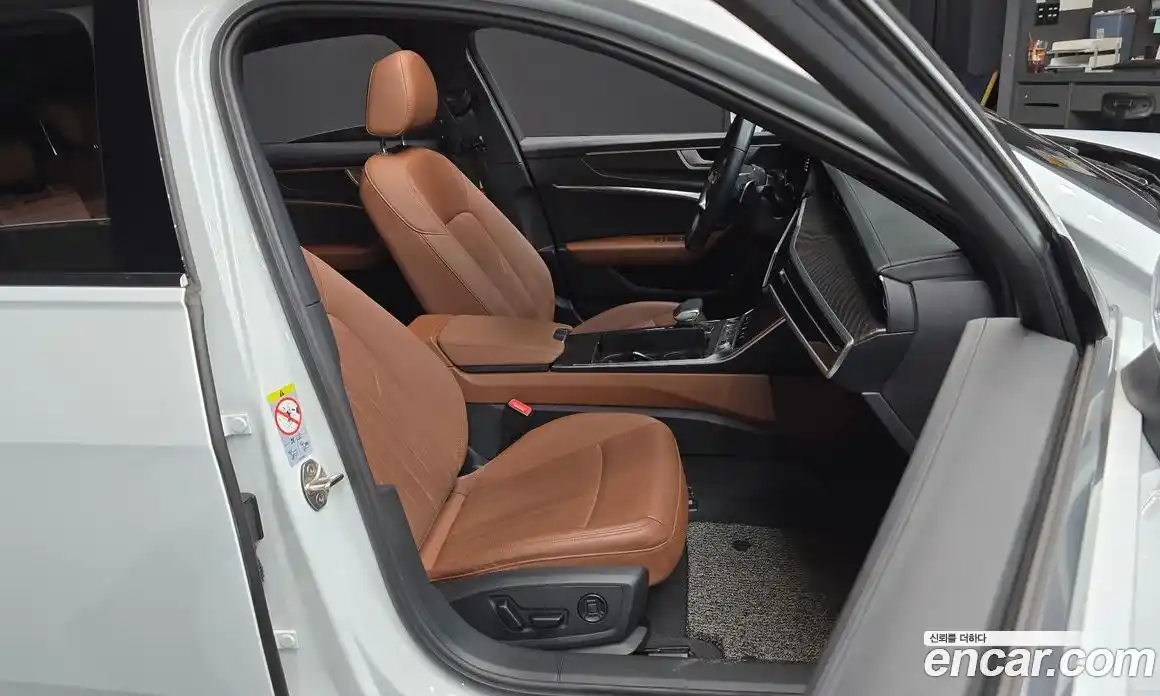 Audi A6 2022 2.0 гидро, фото 12