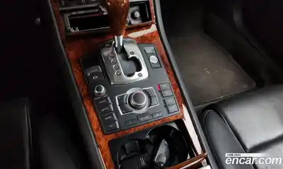 Audi A8 2010 4.2 гидро в Москве № 1249643, миниатюра 9
